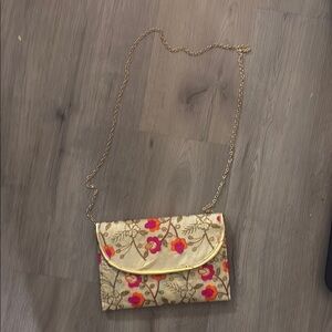 Floral Embroidered Cream Clutch
